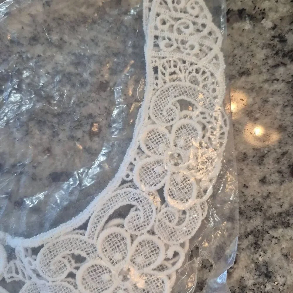Lace, White Cotton Collar Vintage NEW NWT